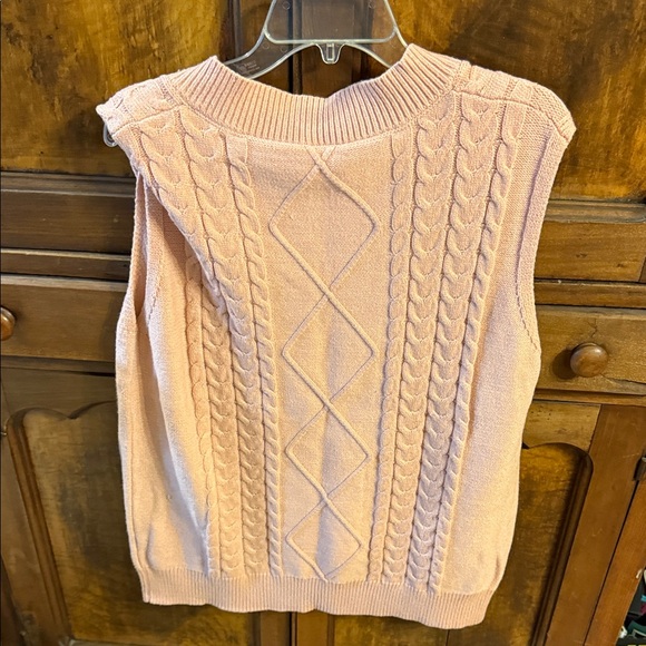 Pink Cable Knit Sweater Vest - Picture 2 of 3